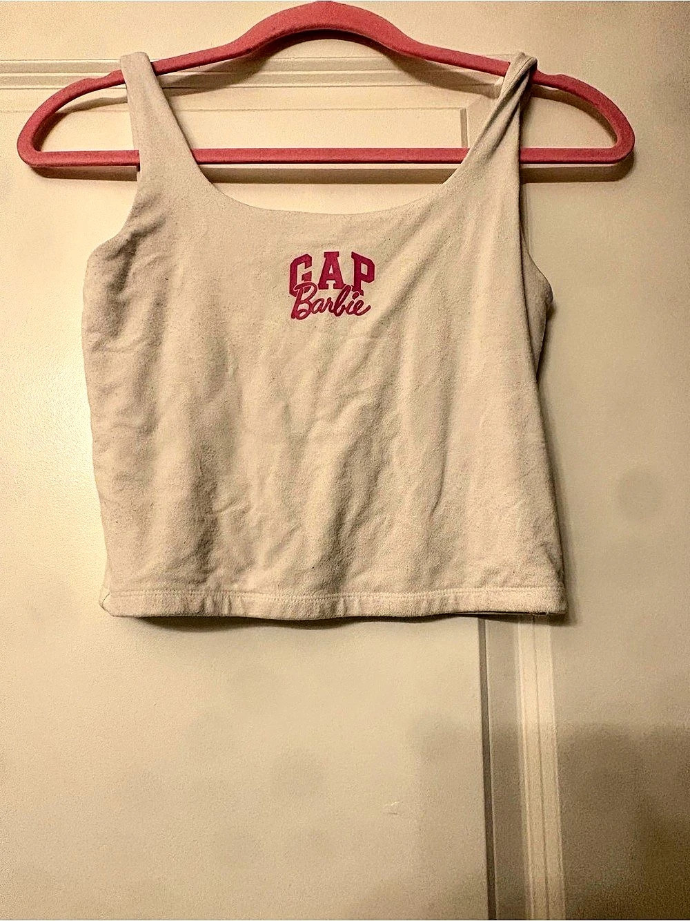 Gap x Barbie Adult Arch Logo Cropped Tank Top Beige Small